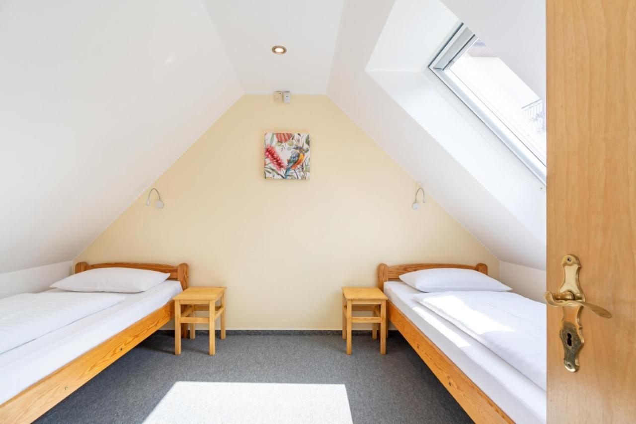 Villa & Domek Maja Sarbinowo Buitenkant foto